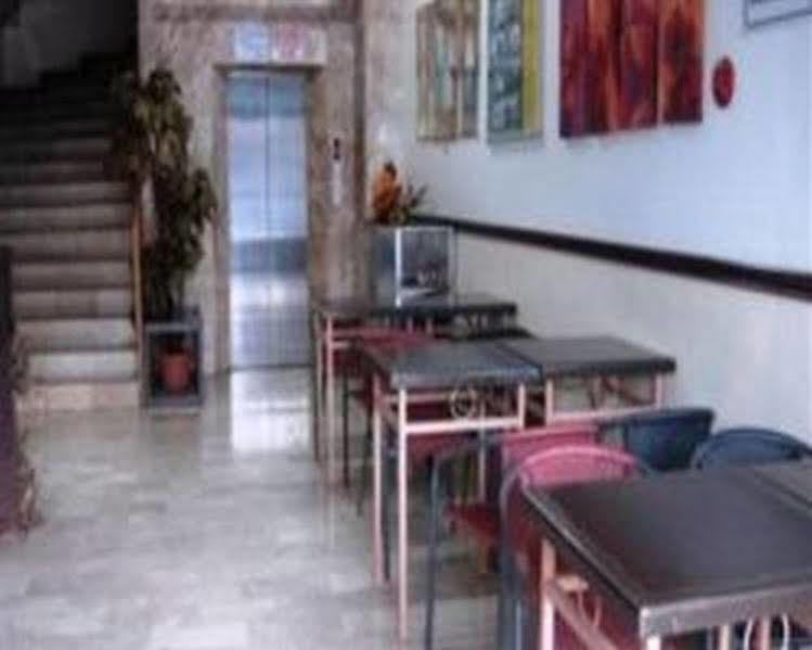 Gv Hotel - Valencia Buitenkant foto