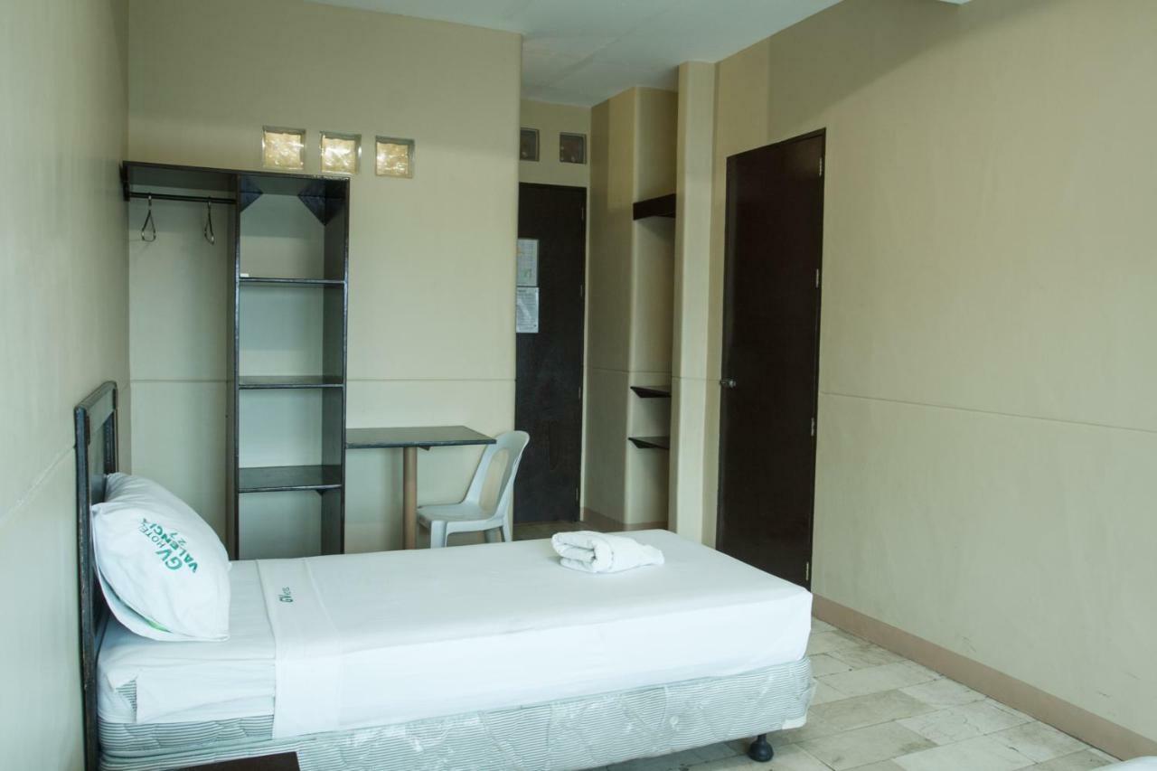 Gv Hotel - Valencia Buitenkant foto